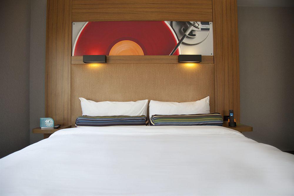 Aloft Charlotte City Center Екстер'єр фото